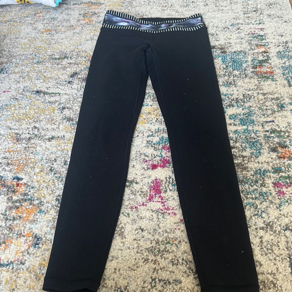 black ivivva leggings with print on waist